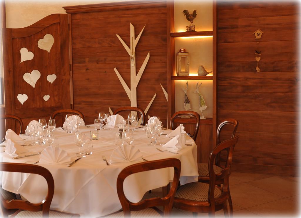 Restaurant A L'Aigle Hotel Wimmenau Kültér fotó
